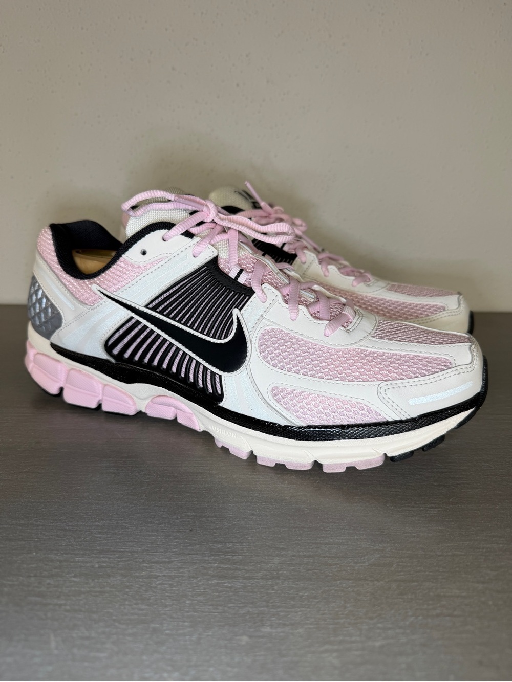 Nike Zoom Vomero 5 Pink Foam FB9149-600 Women’s Size 12 Running Sneakers